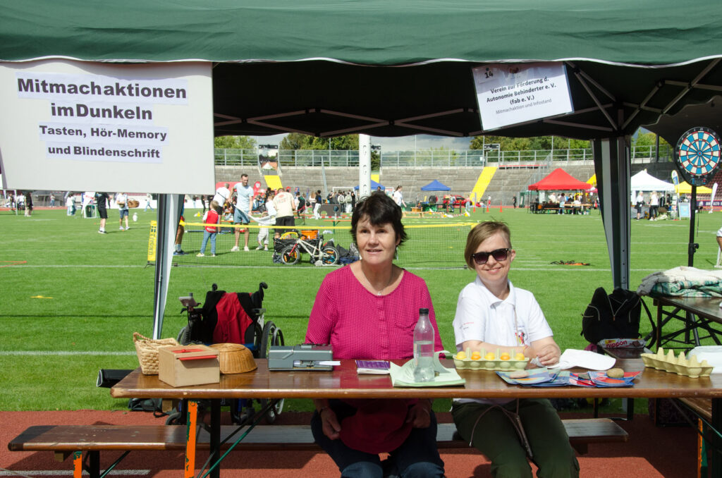 Birgit Schopmans und Denise Schäfer